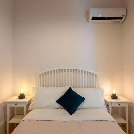 Apartment Lovelystay - 2br Flat With Ac In Duque De Loule
