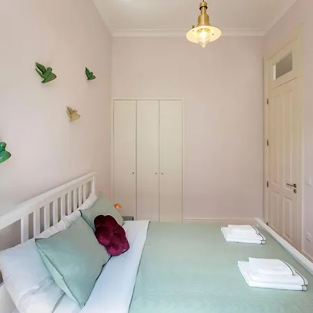 Lovelystay - 2br Flat With Ac In Duque De Loule Apartment *